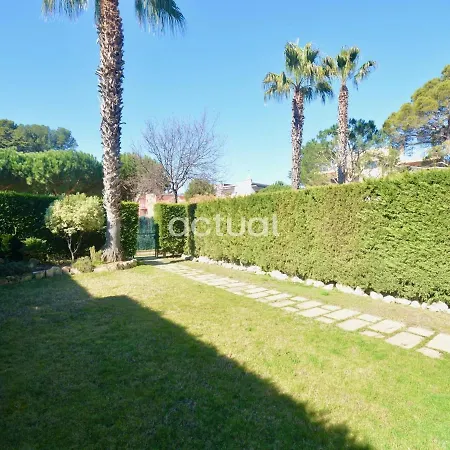 Xaloc Esc.b Bajos A 아파트