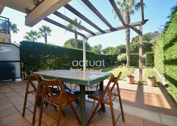 Apartment Xaloc Esc.b Bajos A *