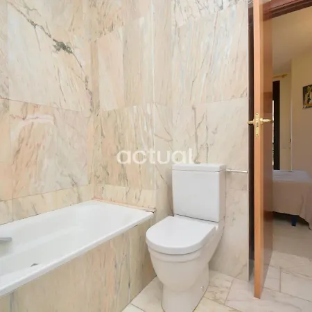 Xaloc Esc.b Bajos A Lägenhet