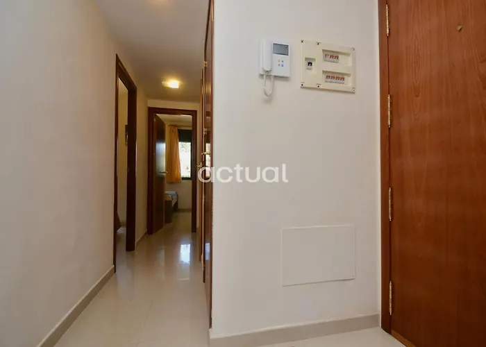 Xaloc Esc.b Bajos A * פלטחה ד'ארו