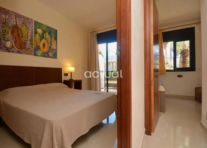 Xaloc Esc.b Bajos A * פלטחה ד'ארו